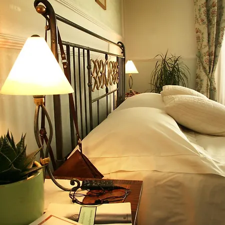 Ai Quattro Ulivi Bed & Breakfast 4*